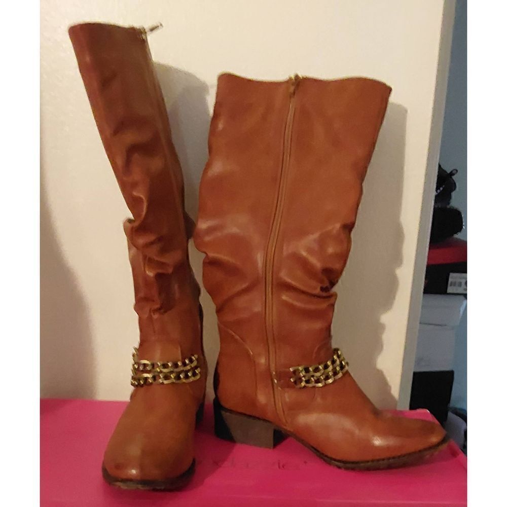 Trendy New Cappucino Faux Leather & Gold Chain Accents Knee High Boots Sz 8.5M